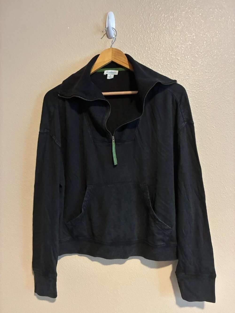 Sundance Womens Black/Dark Charcol Quarter Zip Sweatshirt Pullover Size Medium